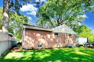 1619 Elizabeth Ave, North Chicago, IL 60064 - Photo 32