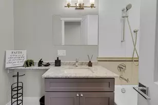 6409 S Maryland Ave, Chicago, IL 60637 - Photo 16