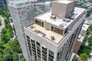 2650 N Lakeview Ave, Chicago, IL 60614 - Photo 40