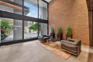 2650 N Lakeview Ave, Chicago, IL 60614 - Photo 24