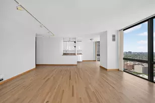 2650 N Lakeview Ave, Chicago, IL 60614 - Photo 8