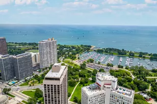 2650 N Lakeview Ave, Chicago, IL 60614 - Photo 52