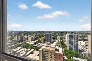 2650 N Lakeview Ave, Chicago, IL 60614 - Photo 6