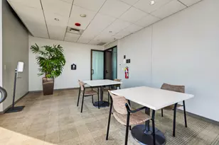 2650 N Lakeview Ave, Chicago, IL 60614 - Photo 32