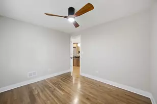 9118 S Wallace St, Chicago, IL 60620 - Photo 14
