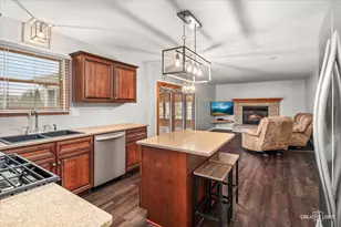 1119 Cathy Dr, Joliet, IL 60431 - Photo 8