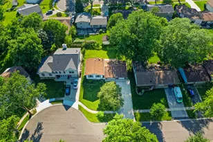 7798 Asbury Circle S, Hanover Park, IL 60133 - Photo 2