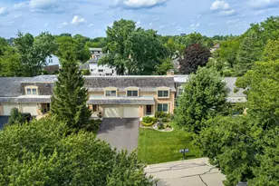 19W010 Ave Normandy East Ave, Oak Brook, IL 60523 - Photo 4