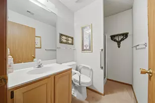 801 Coventry Ln, Sterling, IL 61081 - Photo 14