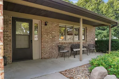 801 Coventry Lane #B, Sterling, IL 61081 - Photo 4