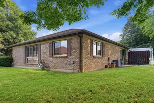 801 Coventry Ln, Sterling, IL 61081 - Photo 20