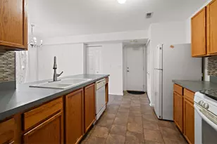 1651 Linden Park Ln, Aurora, IL 60504 - Photo 6