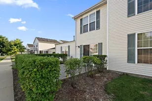 1651 Linden Park Ln, Aurora, IL 60504 - Photo 2