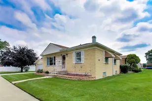 1601 Mayfair Ave, Westchester, IL 60154 - Photo 2