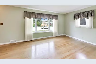 1601 Mayfair Avenue, Westchester, IL 60154 - Photo 6