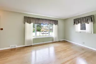 1601 Mayfair Ave, Westchester, IL 60154 - Photo 6