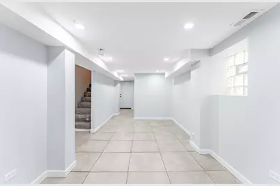 12238 S Yale Avenue, Chicago, IL 60628 - Photo 22