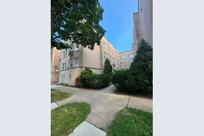 2751 W Arthur Avenue #2, Chicago, IL 60645 - Photo 1