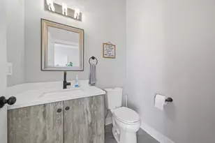 2045 N La Crosse Ave, Chicago, IL 60639 - Photo 20