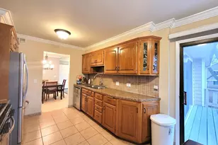 351 Newgate Ct, Schaumburg, IL 60193 - Photo 8