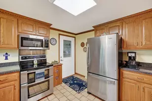 14121 Barber Greene Rd, Sycamore, IL 60178 - Photo 14