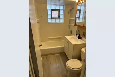 221 S Small Avenue, Kankakee, IL 60901 - Photo 6