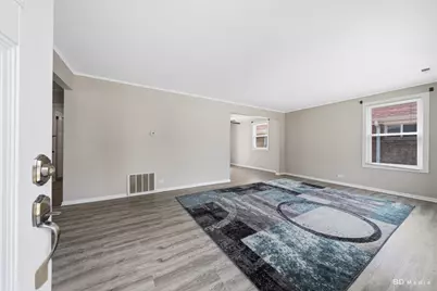 17555 Howe Avenue, Homewood, IL 60430 - Photo 4
