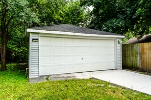 17555 Howe Ave, Homewood, IL 60430 - Photo 22