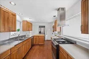 257 Latrobe Ave, Northfield, IL 60093 - Photo 8