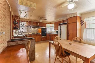 2218 Pearsall Pkwy, Waukegan, IL 60085 - Photo 8