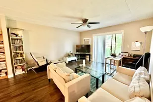 264 E Bailey Rd, Naperville, IL 60565 - Photo 4