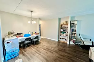 264 E Bailey Rd, Naperville, IL 60565 - Photo 6