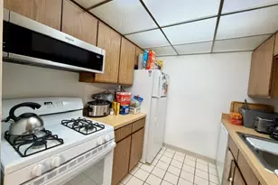 264 E Bailey Rd, Naperville, IL 60565 - Photo 8