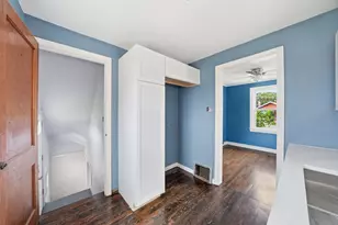 10619 S Ave C, Chicago, IL 60617 - Photo 8