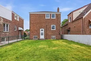 10619 S Ave C, Chicago, IL 60617 - Photo 16