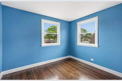 10619 S Avenue C, Chicago, IL 60617 - Photo 12