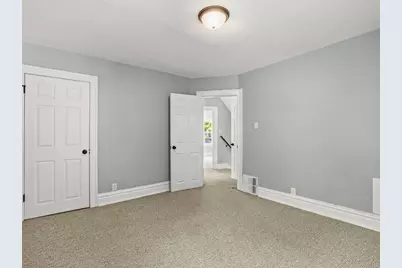 443 N Hinkley Avenue, Rockford, IL 61101 - Photo 18