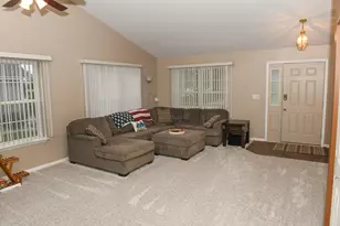 910 Carlyle Dr, New Lenox, IL 60451 - Photo 6