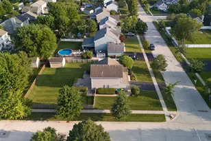 910 Carlyle Dr, New Lenox, IL 60451 - Photo 26