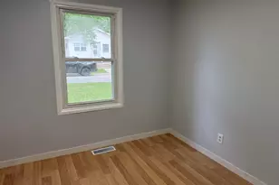 115 Main St, Oglesby, IL 61348 - Photo 12