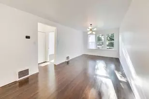 7950 S Indiana Ave, Chicago, IL 60619 - Photo 4