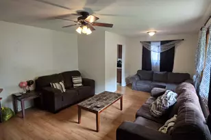 164 N Prairie Ave, Mundelein, IL 60060 - Photo 4
