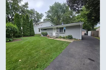 164 N Prairie Avenue, Mundelein, IL 60060 - Photo 2