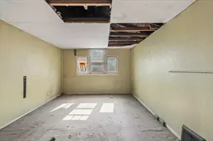 1930 S 3rd Ave, Maywood, IL 60153 - Photo 16