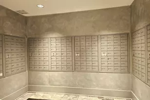 70 W Huron St, Chicago, IL 60654 - Photo 36