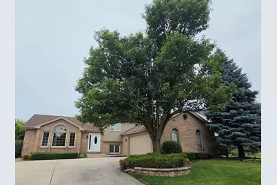 8112 Rutherford Drive, Woodridge, IL 60517 - Photo 2