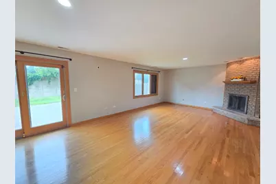 8112 Rutherford Drive, Woodridge, IL 60517 - Photo 12