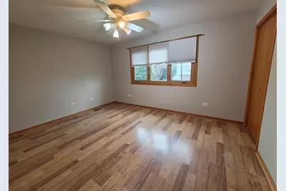 8112 Rutherford Drive, Woodridge, IL 60517 - Photo 20