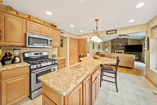 3444 Drover Ln, Darien, IL 60561 - Photo 4