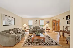 3444 Drover Ln, Darien, IL 60561 - Photo 10